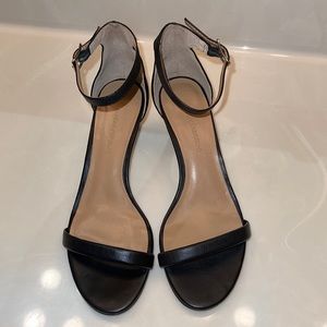 Super cute black Worn once Banana Republic leather sandal
